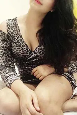 Ayesha revealing her body, in red bra and sexy bikni